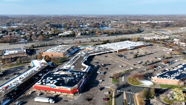 More details for 13541-13579 Grove Dr, Maple Grove, MN - Retail for Lease