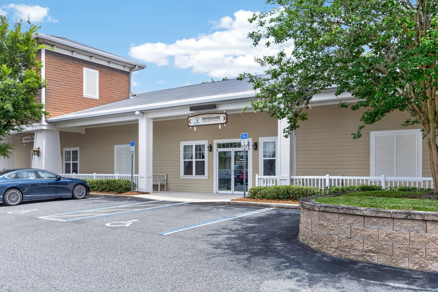 723-753 CR 466, Lady Lake, FL for lease - Building Photo - Image 2 of 10