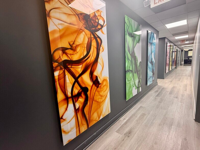 2215 Cheshire Bridge Rd NE, Atlanta, GA à vendre - Photo intérieure - Image 2 de 22