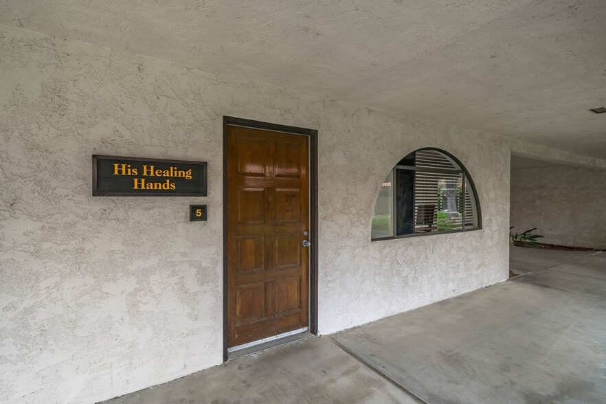 1050 Las Tablas Rd, Templeton, CA à vendre - Photo du bâtiment - Image 2 de 17