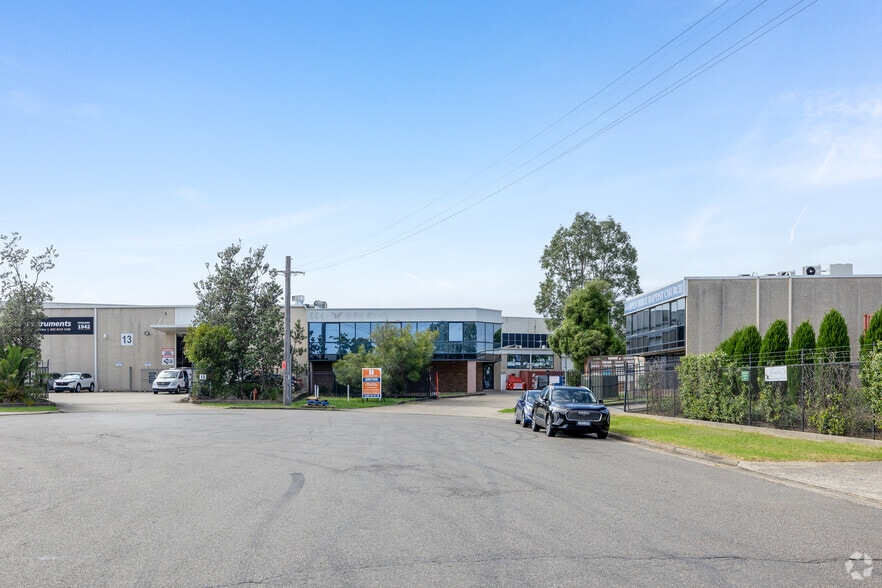 14 Sheridan Cl, Milperra for sale - Building Photo - Image 3 of 5