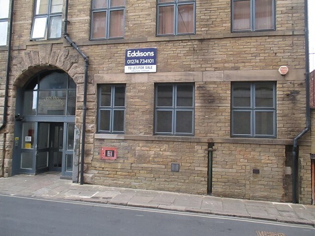 63-65 East Para, Bradford à louer Photo du bâtiment- Image 1 de 3
