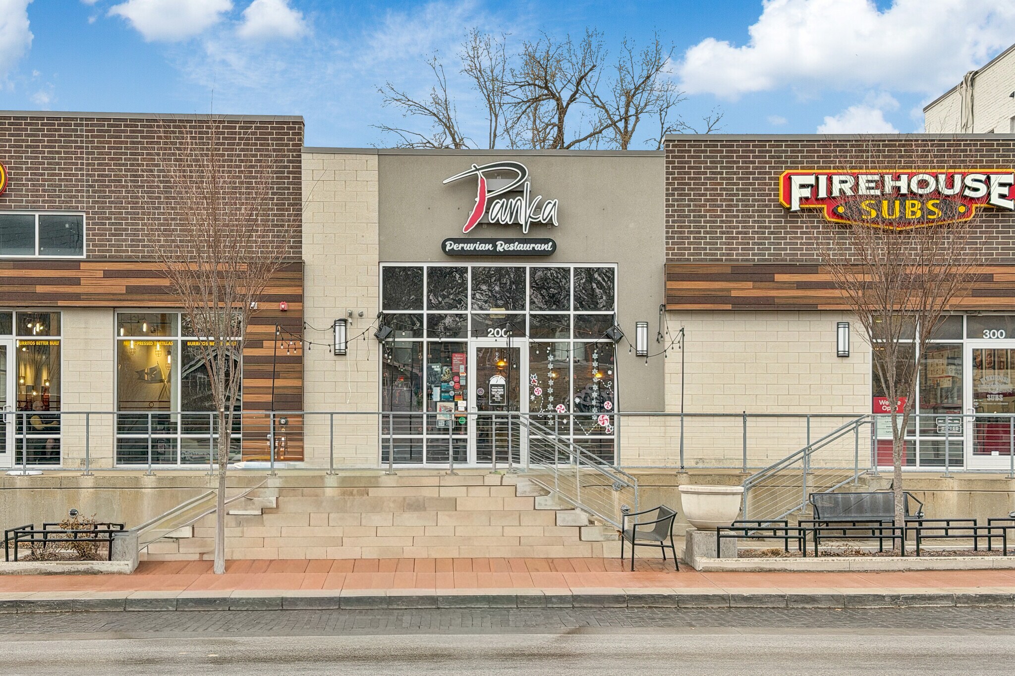 2708 Ingersoll Ave, Des Moines, IA for lease Primary Photo- Image 1 of 4