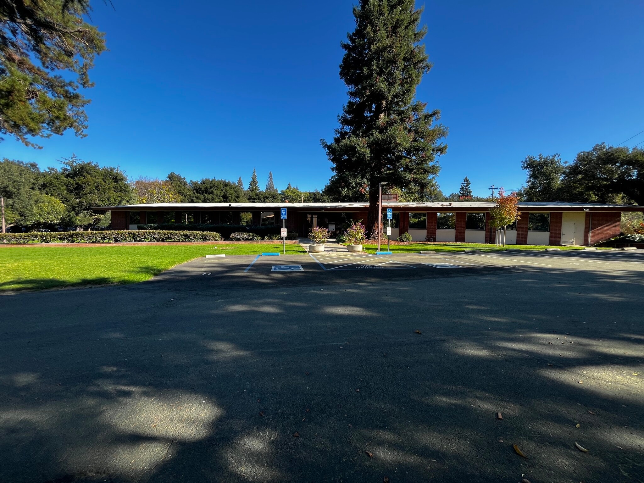 66 Willow Pl, Menlo Park, CA for lease Building Photo- Image 1 of 7