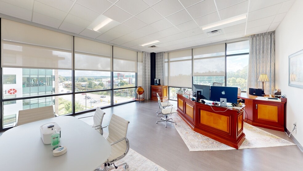 115 Kildaire Park Dr, Cary, NC à louer - Photo du bâtiment - Image 2 de 8