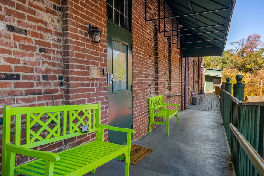 2287-2293 Peachtree Rd NE, Atlanta, GA for lease - Building Photo - Image 3 of 12