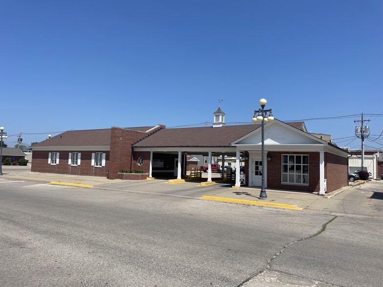 414 A Ave, Vinton, IA à vendre - Photo principale - Image 1 de 1