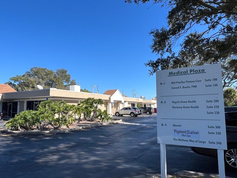 13787 Belcher Rd, Largo, FL for lease - Building Photo - Image 3 of 21