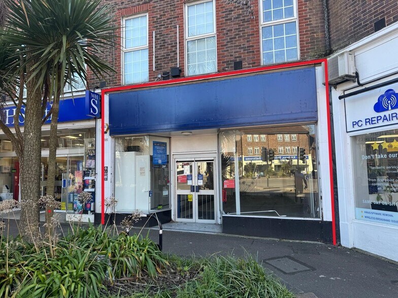 2 Station Way, Sutton à louer - Photo du bâtiment - Image 2 de 6