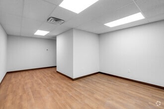 3443-3479 Parkway Center Ct, Orlando, FL à louer Photo intérieure- Image 2 de 7