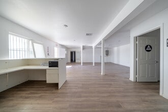 44300 Division St, Lancaster, CA for lease Building Photo- Image 1 of 24