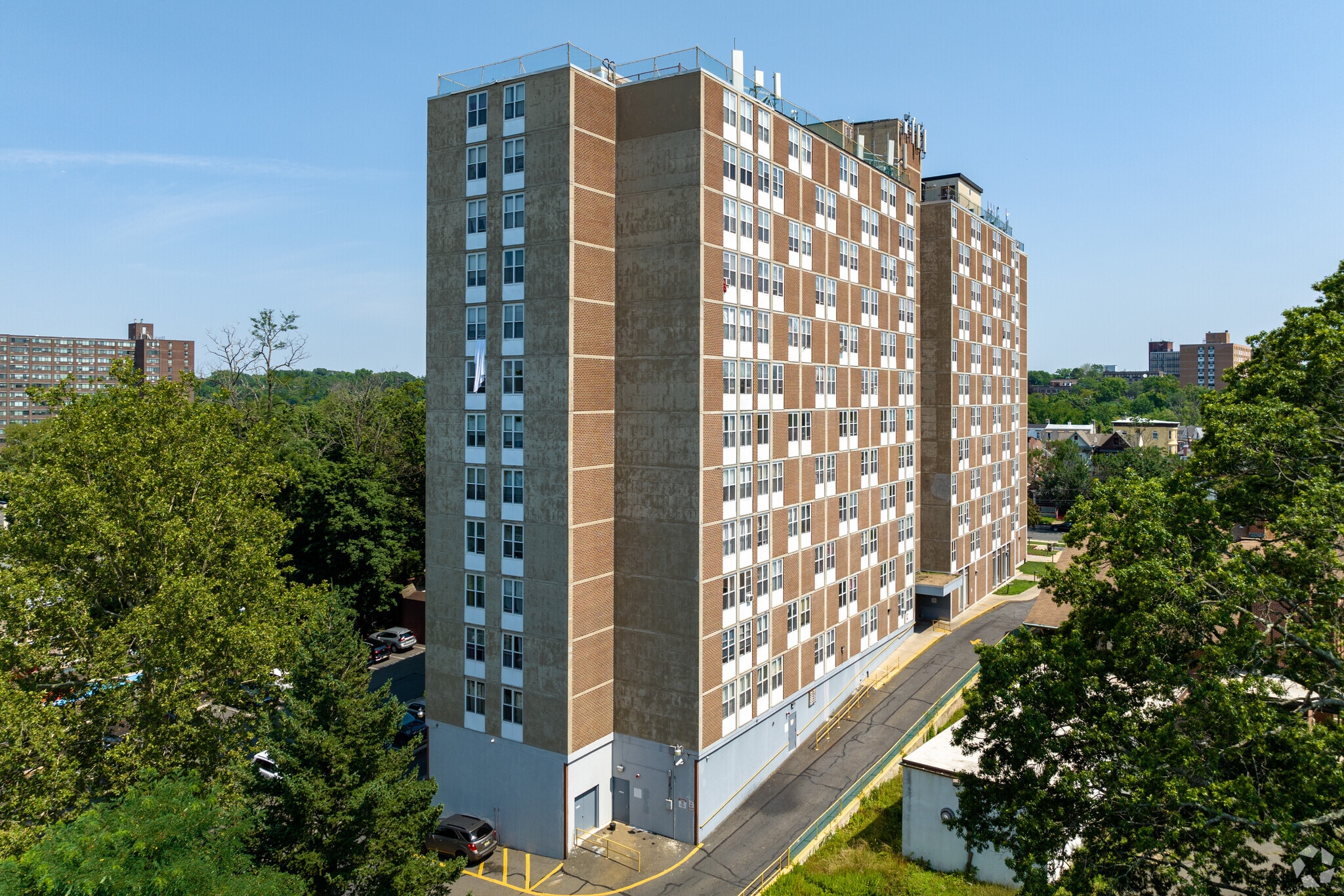 489 W State St, Trenton, NJ à louer Photo principale- Image 1 de 32