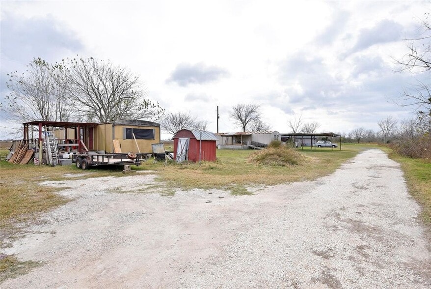 6018 FM 360 Rd, Needville, TX à vendre - Photo du bâtiment - Image 3 de 25