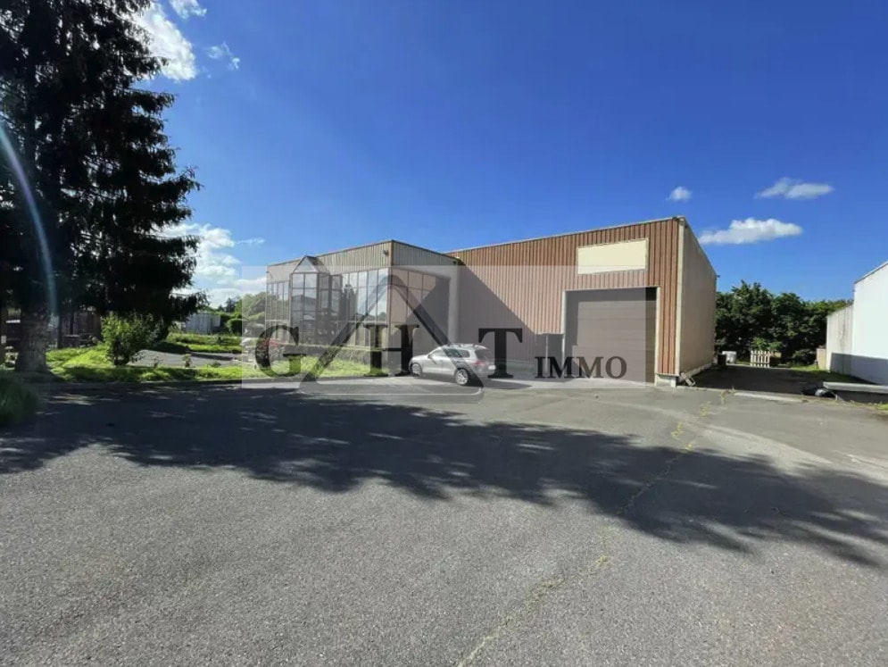 Industrial in Marines for sale Building Photo- Image 1 of 5