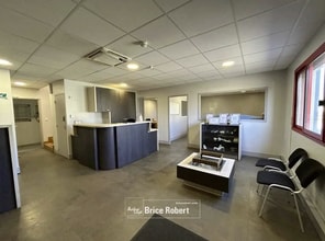 4 Rue Jean Perrin, Chassieu à louer Photo intérieure- Image 1 de 3