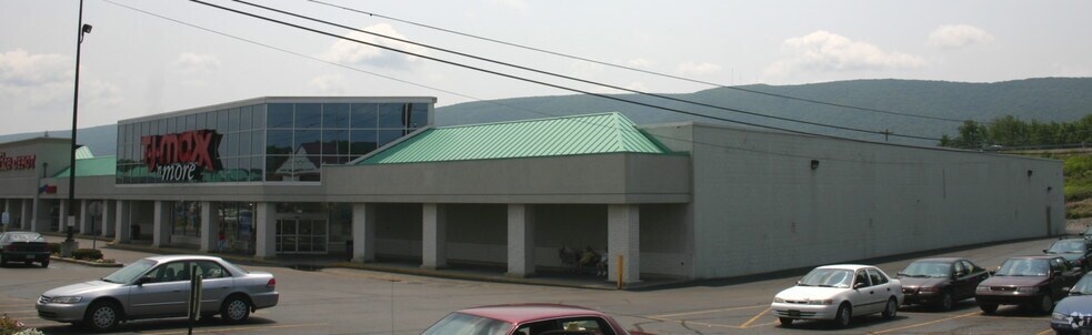 1734-1764 E 3rd St, Williamsport, PA à louer - Photo du bâtiment - Image 3 de 27