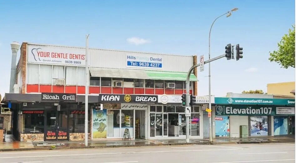 6-10 Old Northern Rd, Baulkham Hills à louer - Photo du bâtiment - Image 1 de 1