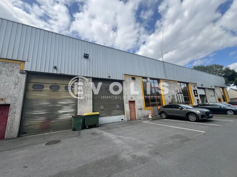 Office in Bondy for lease - Building Photo - Image 3 of 14