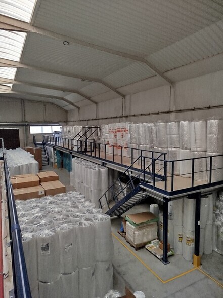 Industriel dans Loeches, Madrid à vendre - Photo du bâtiment - Image 3 de 47