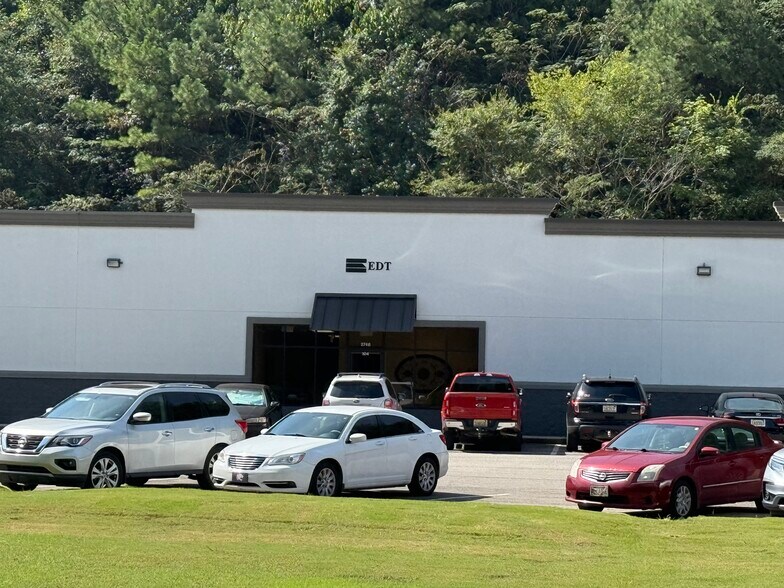 2748 Alton Rd, Birmingham, AL à louer - Photo du bâtiment - Image 2 de 10