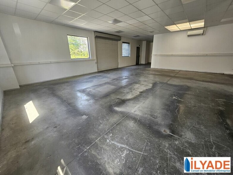 Rue De La Petite Duranne, Aix-en-Provence for lease - Building Photo - Image 2 of 7