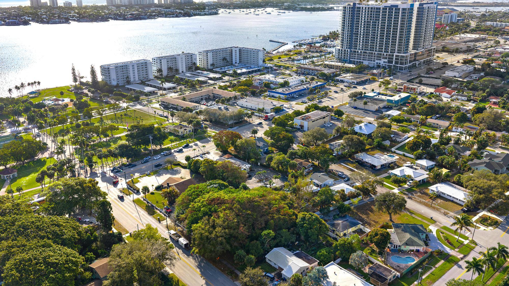U.S. 1, Lake Park, FL for sale Primary Photo- Image 1 of 5