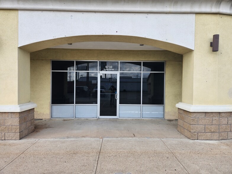 9730 Southwest Fwy, Houston, TX for lease - Building Photo - Image 2 of 8