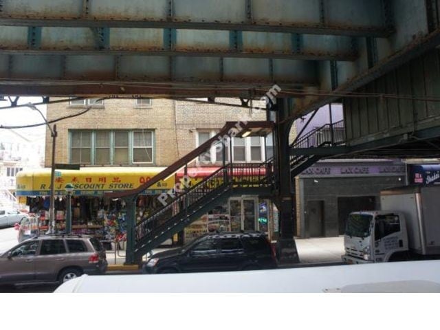 7703 New Utrecht Ave, Brooklyn, NY for lease - Building Photo - Image 2 of 4