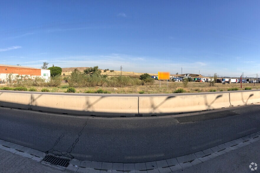 Carretera de Parla a Pinto, Parla, Madrid à vendre - Photo du bâtiment - Image 2 de 2