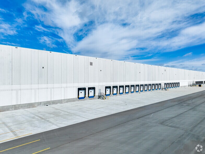 2750 Peddie Rd, Milton, ON for lease - Building Photo - Image 2 of 3