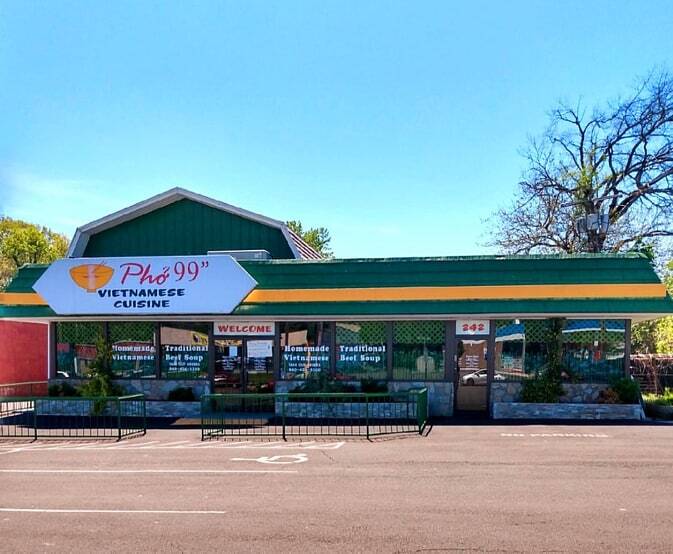 242 Broad St, Manchester, CT à vendre Photo du bâtiment- Image 1 de 72