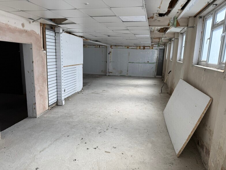 302 Canterbury St, Gillingham à vendre - Photo du bâtiment - Image 2 de 18