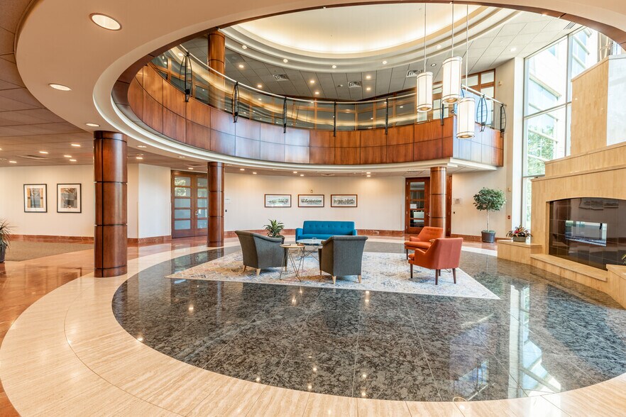 1200 Liberty Ridge Dr, Wayne, PA à louer - Photo intérieure - Image 3 de 10