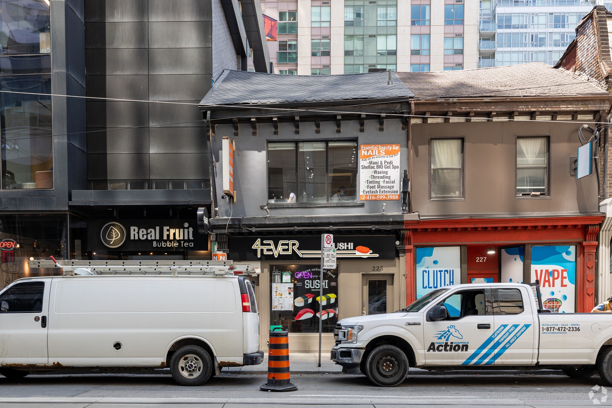 225 Queen St W, Toronto, ON for sale Building Photo- Image 1 of 5