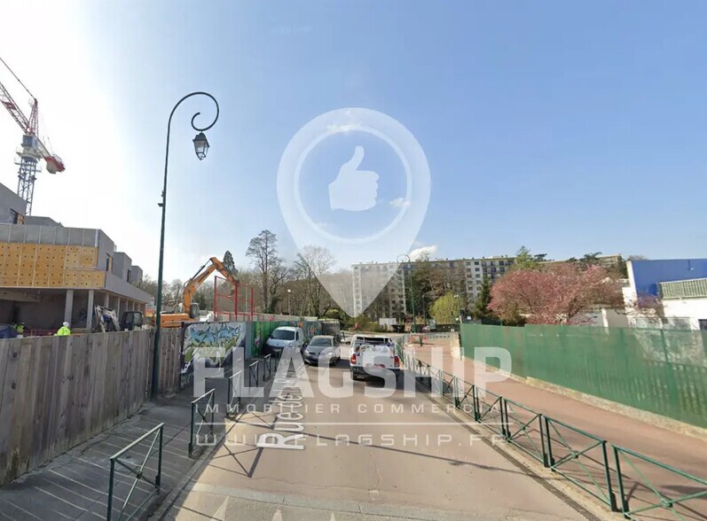 Retail in VILLE-D'AVRAY for lease - Construction Photo - Image 2 of 2