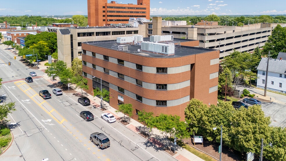 4269 Pearl Rd, Cleveland, OH for lease - Building Photo - Image 2 of 2