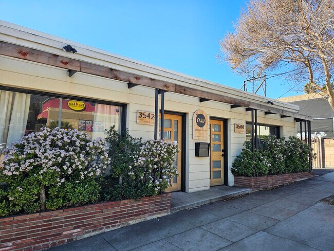 More details for 3538-3544 Foothill Blvd – for Sale, La Crescenta, CA