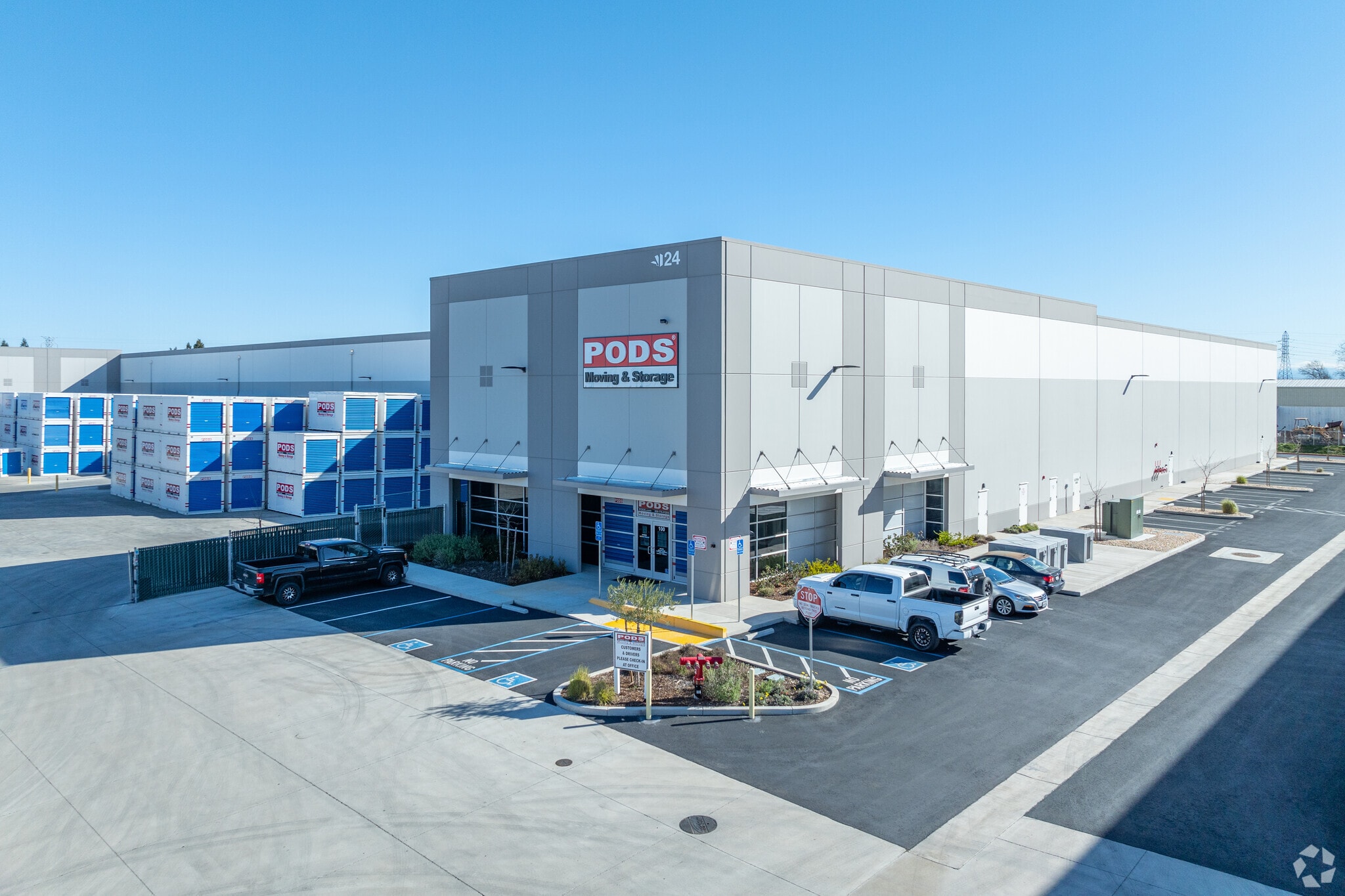 24 Wayne Ct, Sacramento, CA for lease Primary Photo- Image 1 of 8