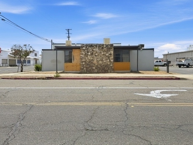 211 M St, Fresno, CA à vendre Photo du bâtiment- Image 1 de 17