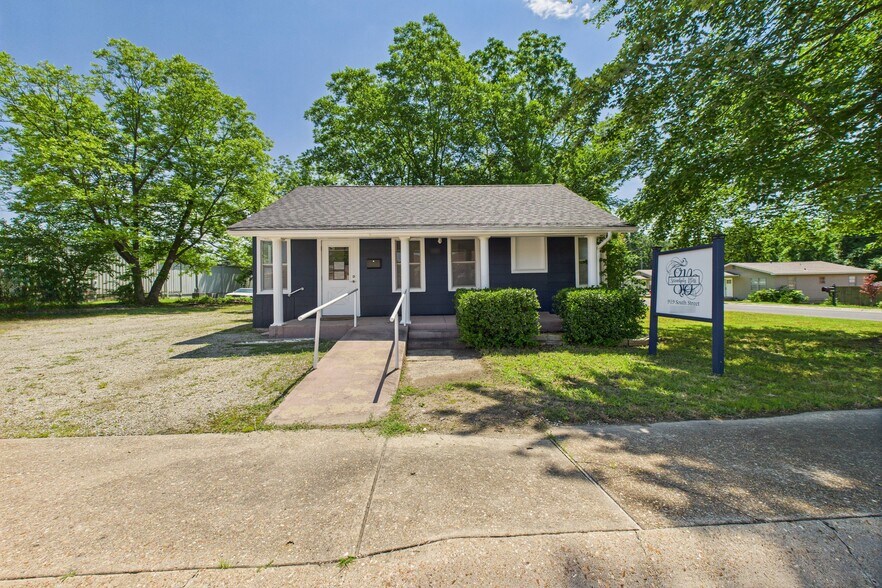 919 South St, Mountain Home, AR à vendre - Photo du bâtiment - Image 2 de 31