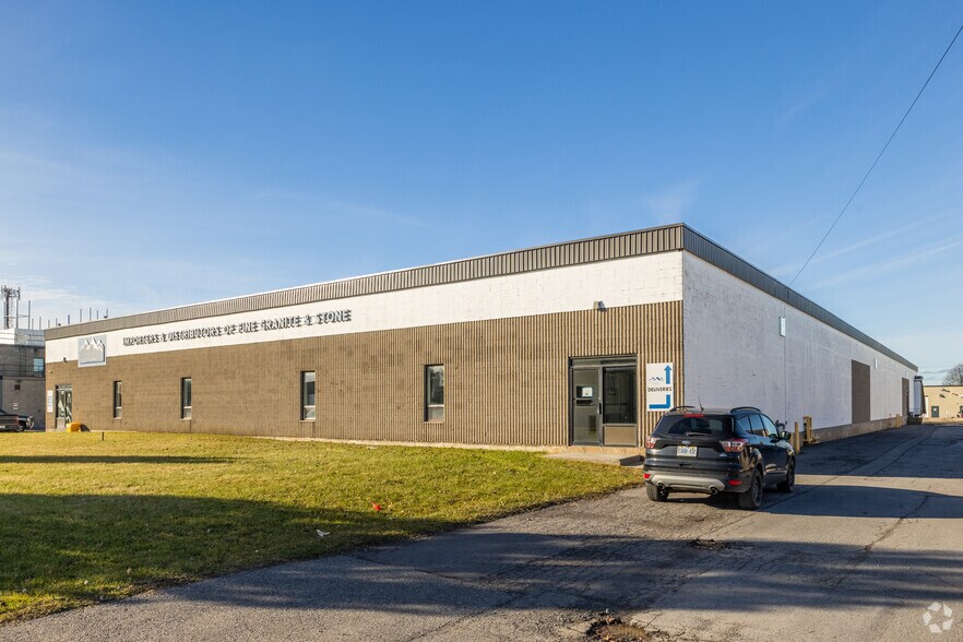 85 Bentley Ave, Ottawa, ON à louer - Photo du bâtiment - Image 2 de 3
