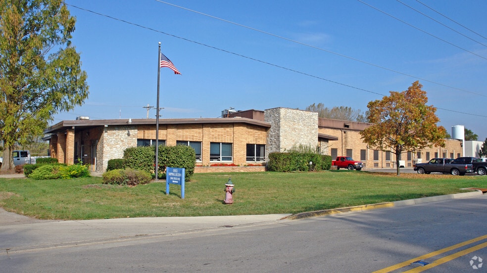 2681 E River Rd, Dayton, OH for sale - Primary Photo - Image 1 of 5