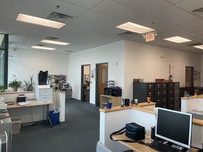 2810-2870 Emrick Blvd, Bethlehem, PA à louer Photo intérieure- Image 1 de 12