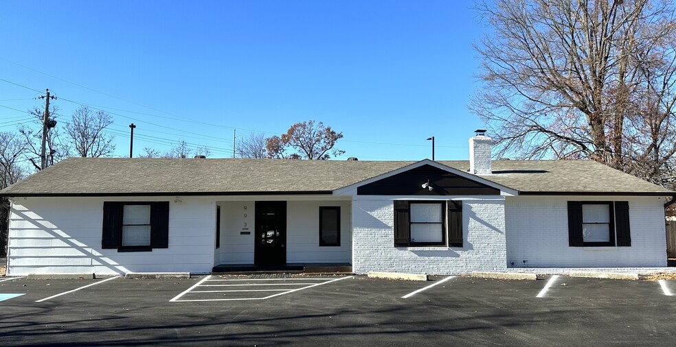 993 Reddoch Cv, Memphis, TN for sale - Building Photo - Image 1 of 1