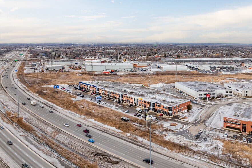 4293-4345 Des Laurentides (A-15) E, Laval, QC à louer - Aérien - Image 3 de 8