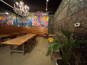 2770 N Milwaukee Ave, Chicago, IL à louer Photo intérieure- Image 1 de 73