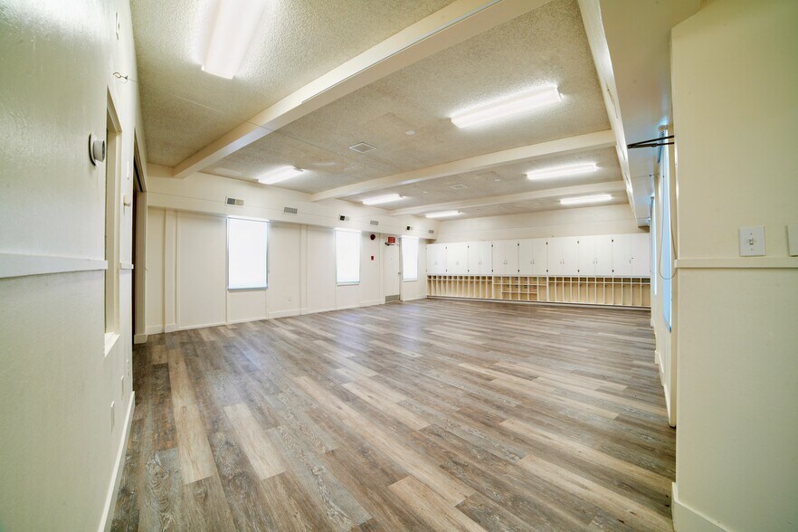 500 Sands Dr, San Jose, CA à louer - Photo du bâtiment - Image 2 de 5