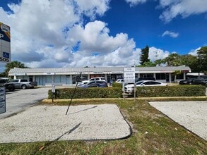 3325 Griffin Rd, Fort Lauderdale, FL à louer Photo intérieure- Image 1 de 5