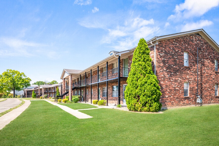 3146 Commander Dr, Louisville, KY for sale - Building Photo - Image 2 of 13