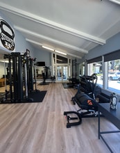 6435-6437 Caminito Blythefield, La Jolla, CA for lease Interior Photo- Image 2 of 5